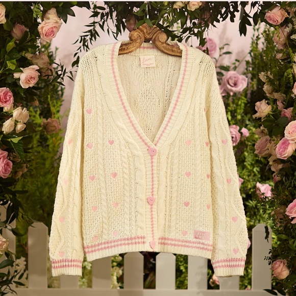 đź’•Taylor Swift Lover Cardiganđź’• - Picture 1 of 10